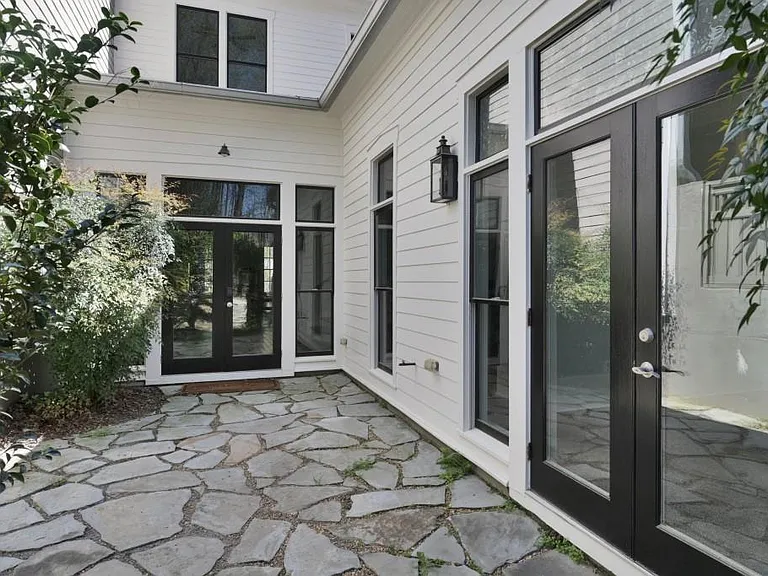 10671 Serenbe Ln — Photo 27