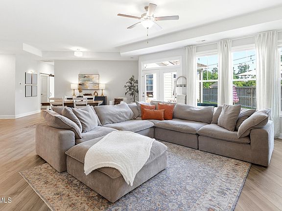 5th image of 8941 Cobble Ridge Drive