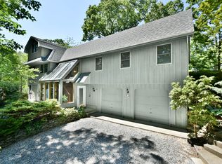 55 Jamaica Dr, Sound Beach, NY