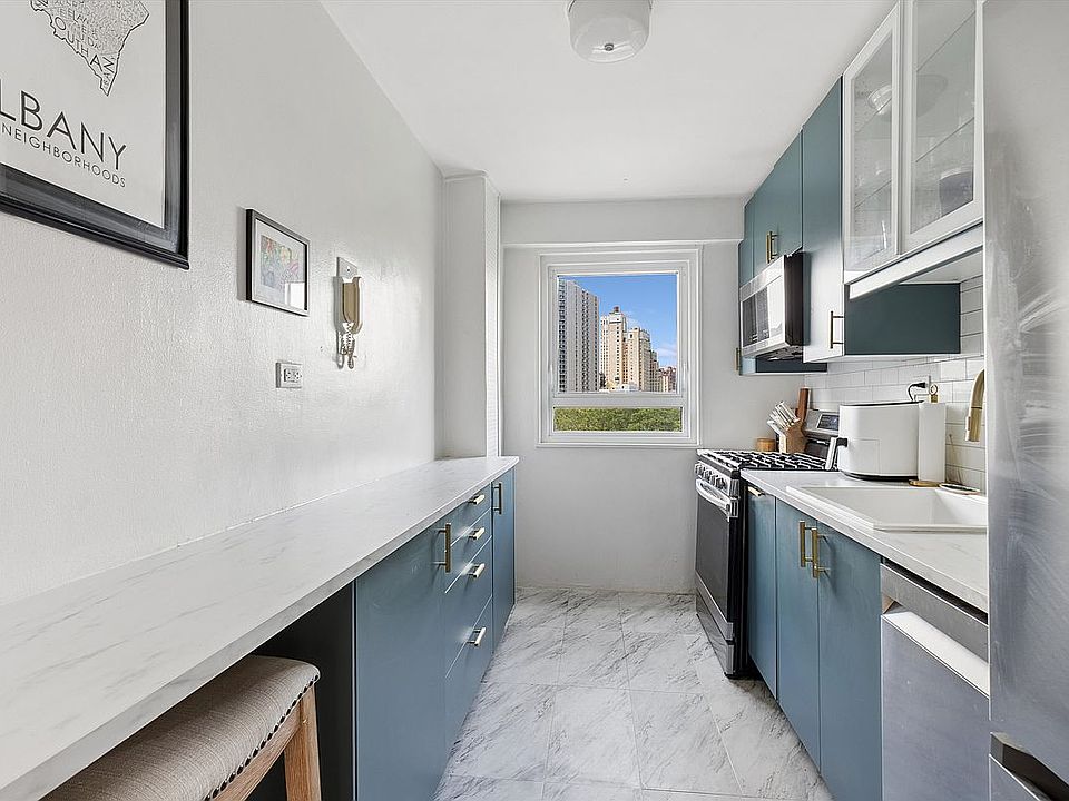 1st image of 215 Adams St APT 10B