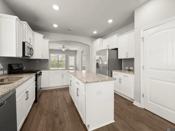 1415 Meridian Dr, Baton Rouge, LA 70820