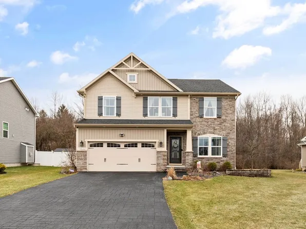 8536 McNamara Dr, Clay, NY 13041