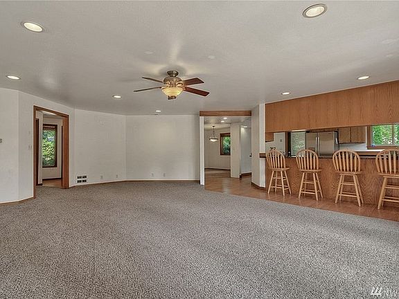3rd image of 21222 122nd Street Ct E