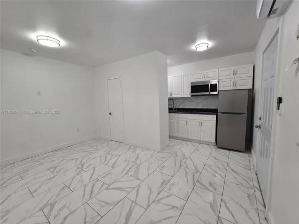 1230 NW 70th St, Miami, FL 33147