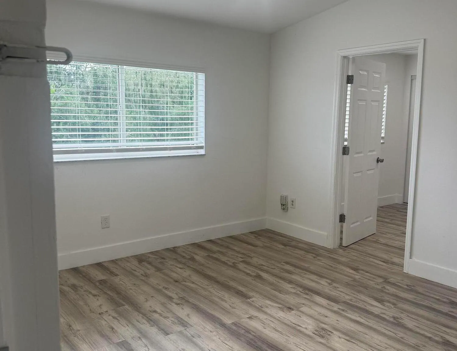 2 bed, 1.0 bath, 749 sqft, $2,100 — Photo 2
