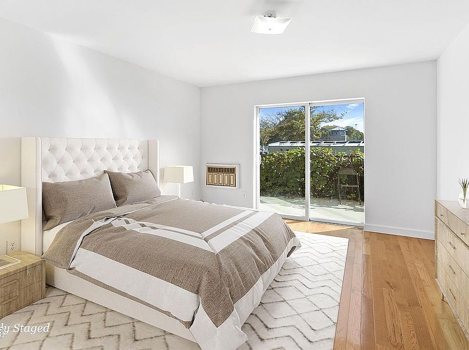 2nd image of 10 Pennyfield Ave #11-1