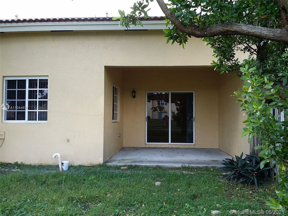 1st image of 3368 NE 11th Dr