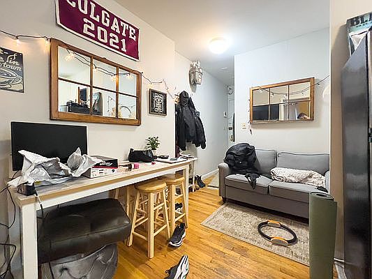 2nd image of 128 Thompson St APT 5A