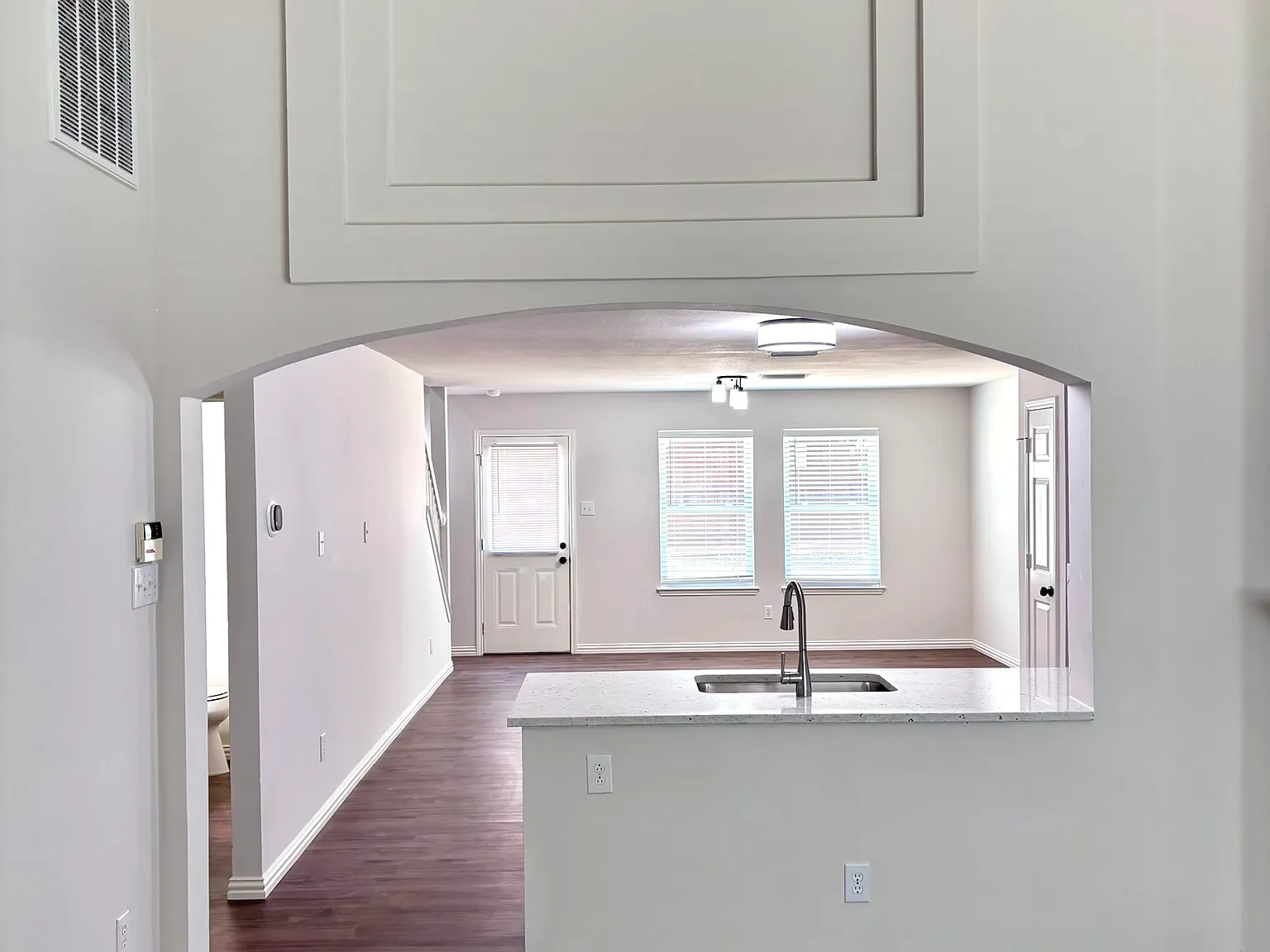 3 bed, 2.5 bath, 1855 sqft, $2,750 — Photo 4
