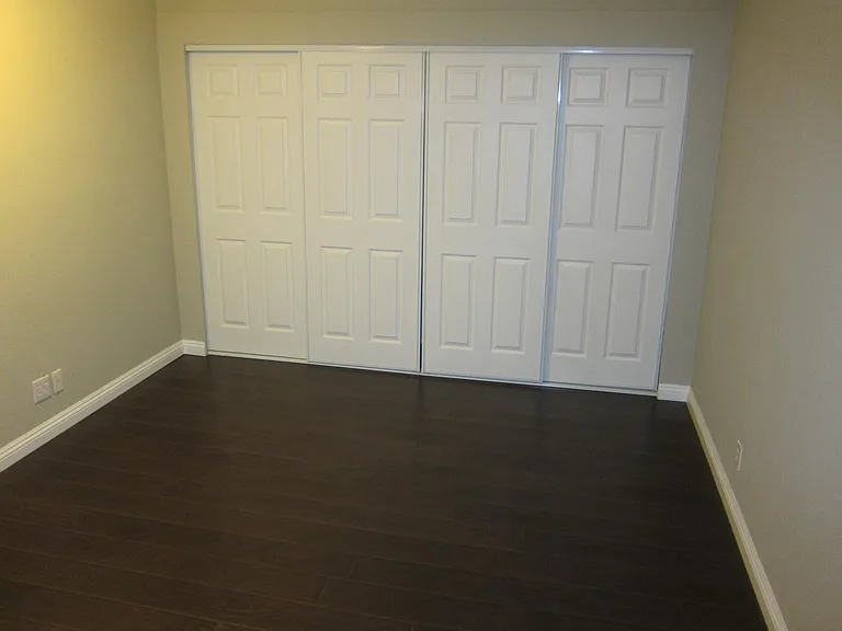 488 N Michigan Ave #1 — Photo 16