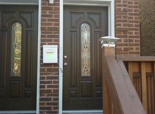 3033 W Ainslie St, Chicago, IL 60625
