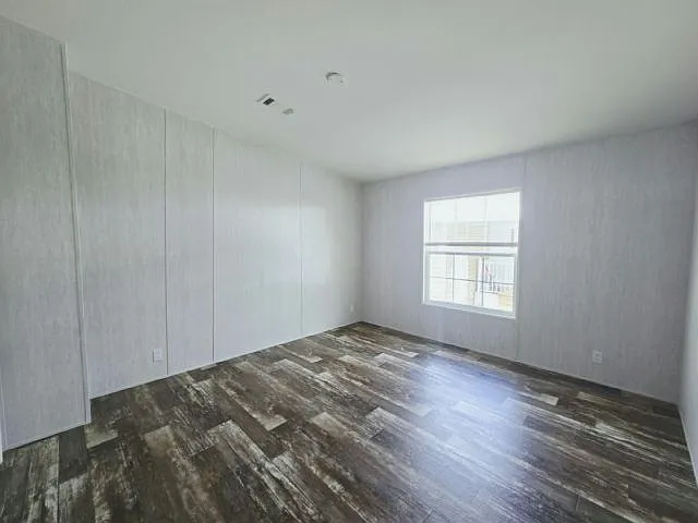3323 NE 14th St #D12 — Photo 7