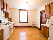 3rd image of 3806 N Greenview Ave #2