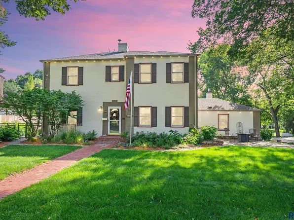 1914 S Phillips Ave, Sioux Falls, SD 57105