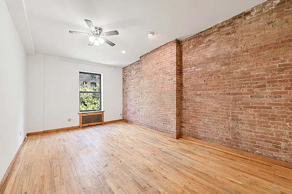 Rented by Oxford Property Group | media 3