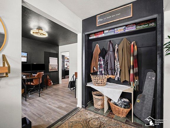 3rd image of 7490 Canterbury Dr