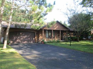 515 W Eagle Ter, Green Bay, WI 54313