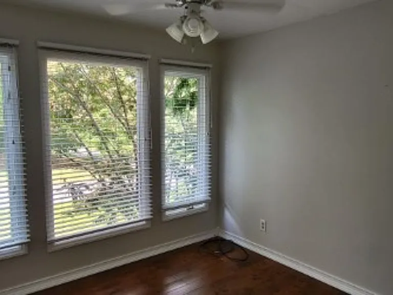 2204 Oakdale Dr — Photo 21