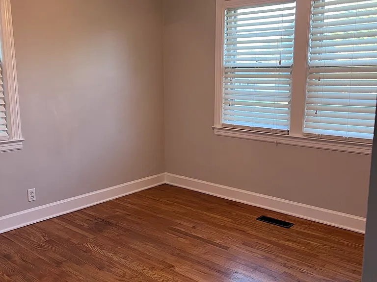 1411 Stonewall Blvd — Photo 11