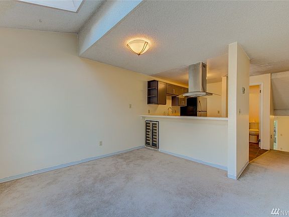 5th image of 4004 S 158th St APT C