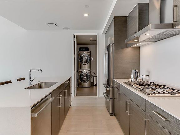 3rd image of 301 West Ave #1707