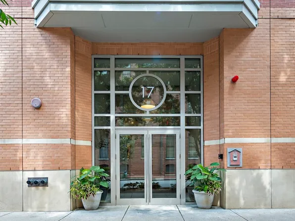 17 Otis St #D403, Cambridge, MA 02141
