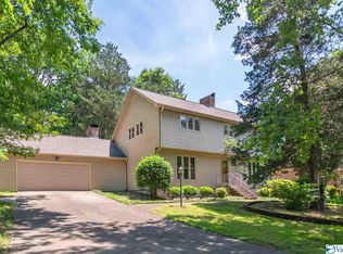 7703 Oakridge Dr SE, Huntsville, AL 35802