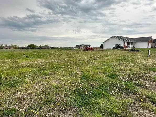 116 Creek View Dr, Damiansville, IL 62215
