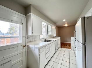 126 W Cheyenne Rd, Colorado Springs, CO 80906