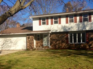 481 Polaris Rd, Green Bay, WI 54302