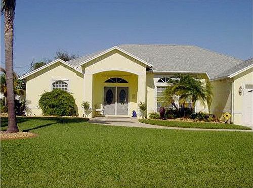 1st image of 2597 SE Alfonso Ave
