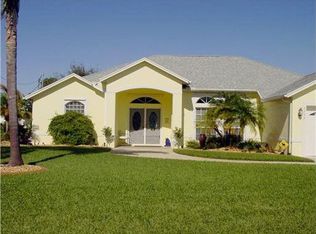 2597 SE Alfonso Ave, Port Saint Lucie, FL 34952