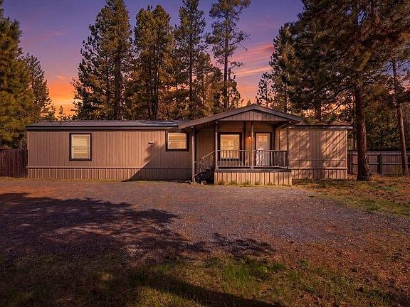 2nd image of 16086 Park Dr