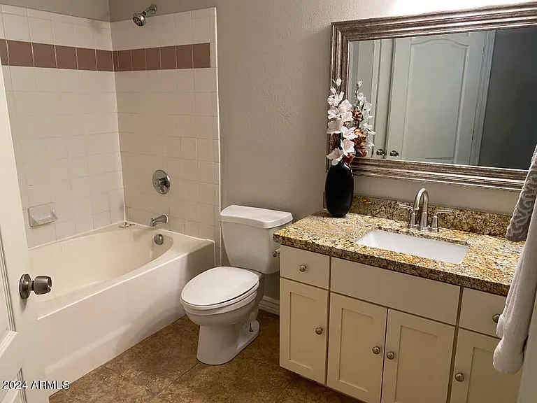 1701 E Colter St #106 — Photo 6