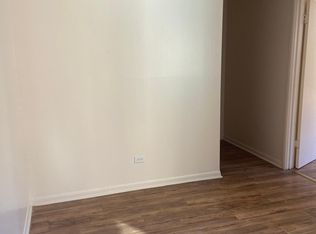 1533 W Jarvis Ave #214, Chicago, IL 60626
