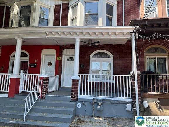 2nd image of 208 Ridge Ave