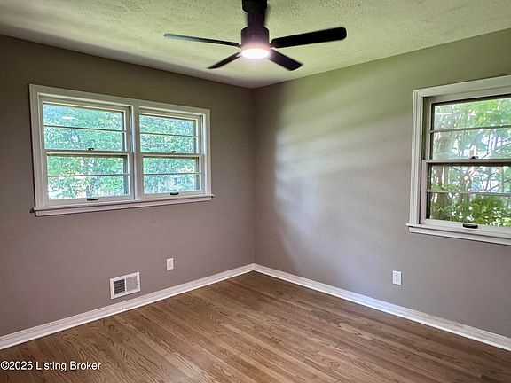5th image of 7305 Meadow Rd