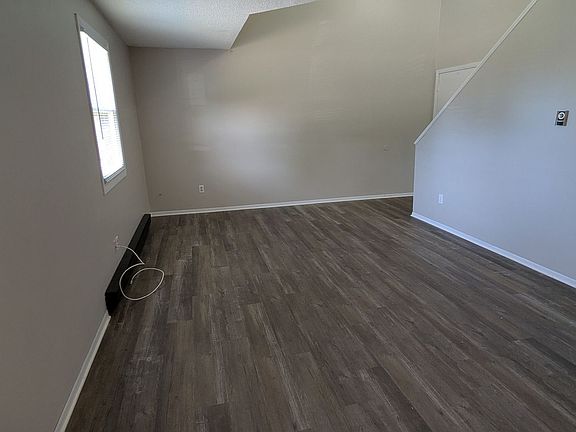 3rd image of 809 Kerns Dr NE APT C