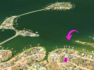 6106 Comanche Dr, Mabank, TX 75156