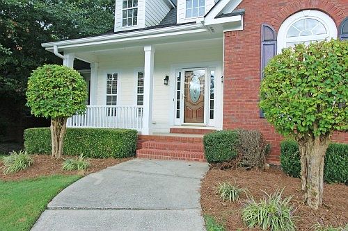 2nd image of 5803 Wembley Dr