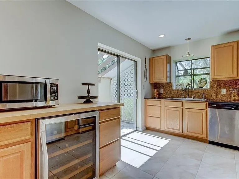 9030 Bullrush Ct — Photo 11