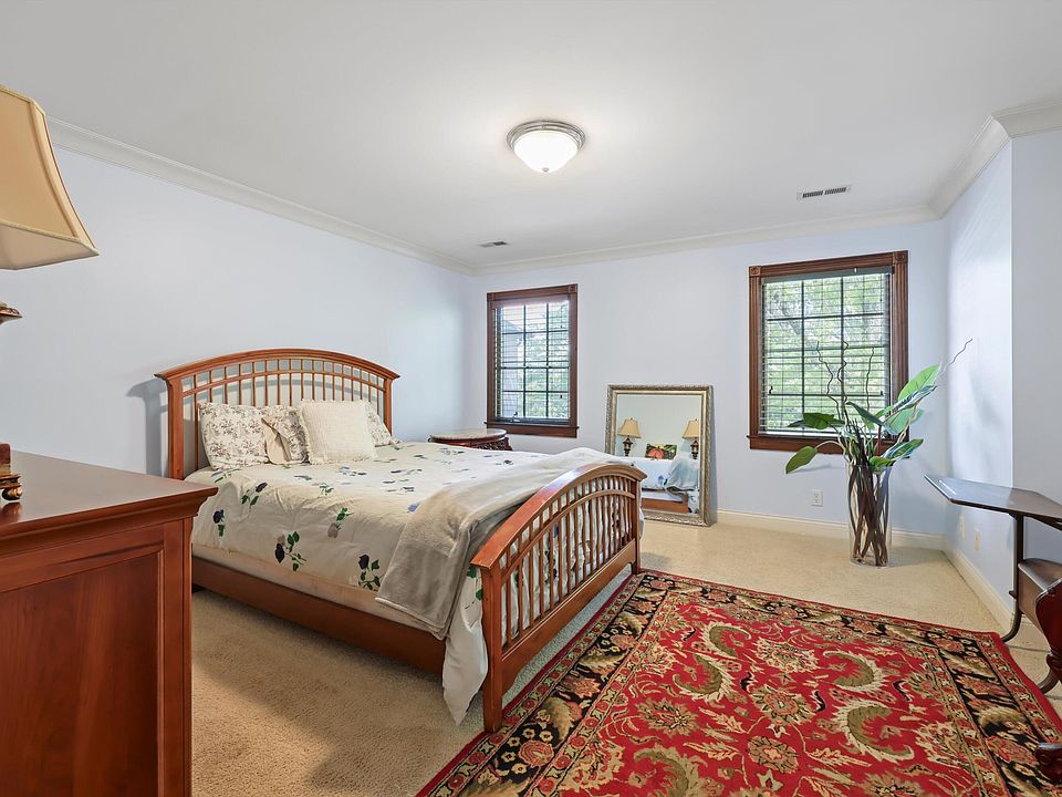49th image of 1511 Carroll Ln