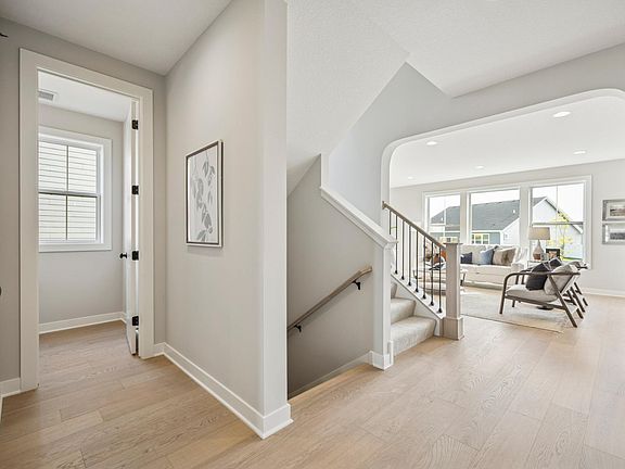 4th image of 5035 Airlake Dr