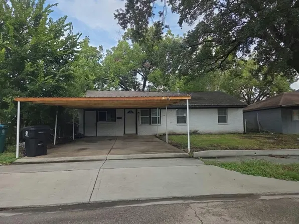 3015 Friar Point Rd, Houston, TX 77051