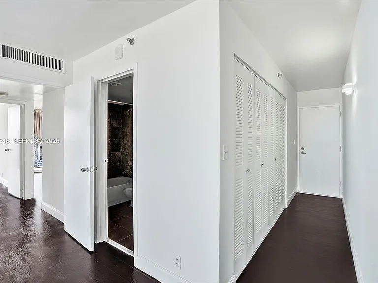 7601 E Treasure Dr #2205 — Photo 29