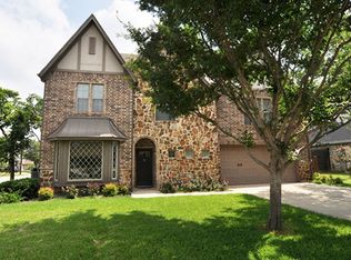 413 Travis St, Roanoke, TX 76262