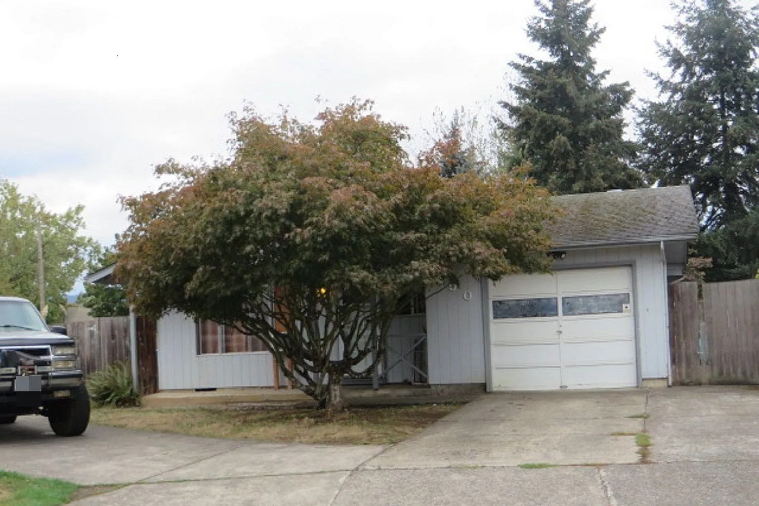 390 Wassom St photo 1