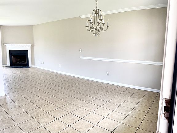 3rd image of 344 Winslow Ave