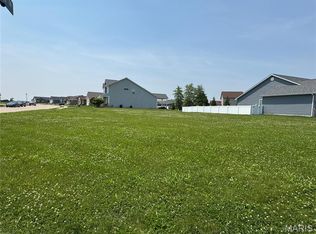 420 Chamberlain Dr, Troy, IL