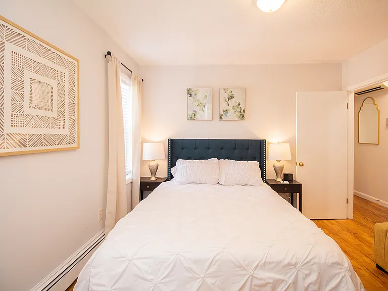 1004 Tremont St #1 — Photo 20